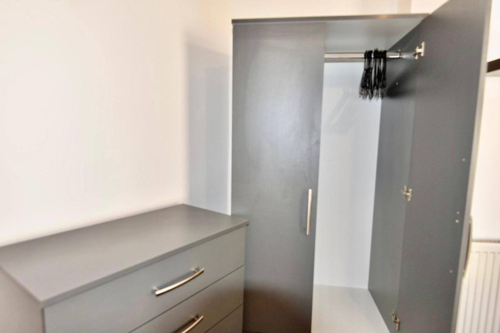 Villa Come On In Lucas Street Newport Train Station Sleep Upto 8 Exterior foto