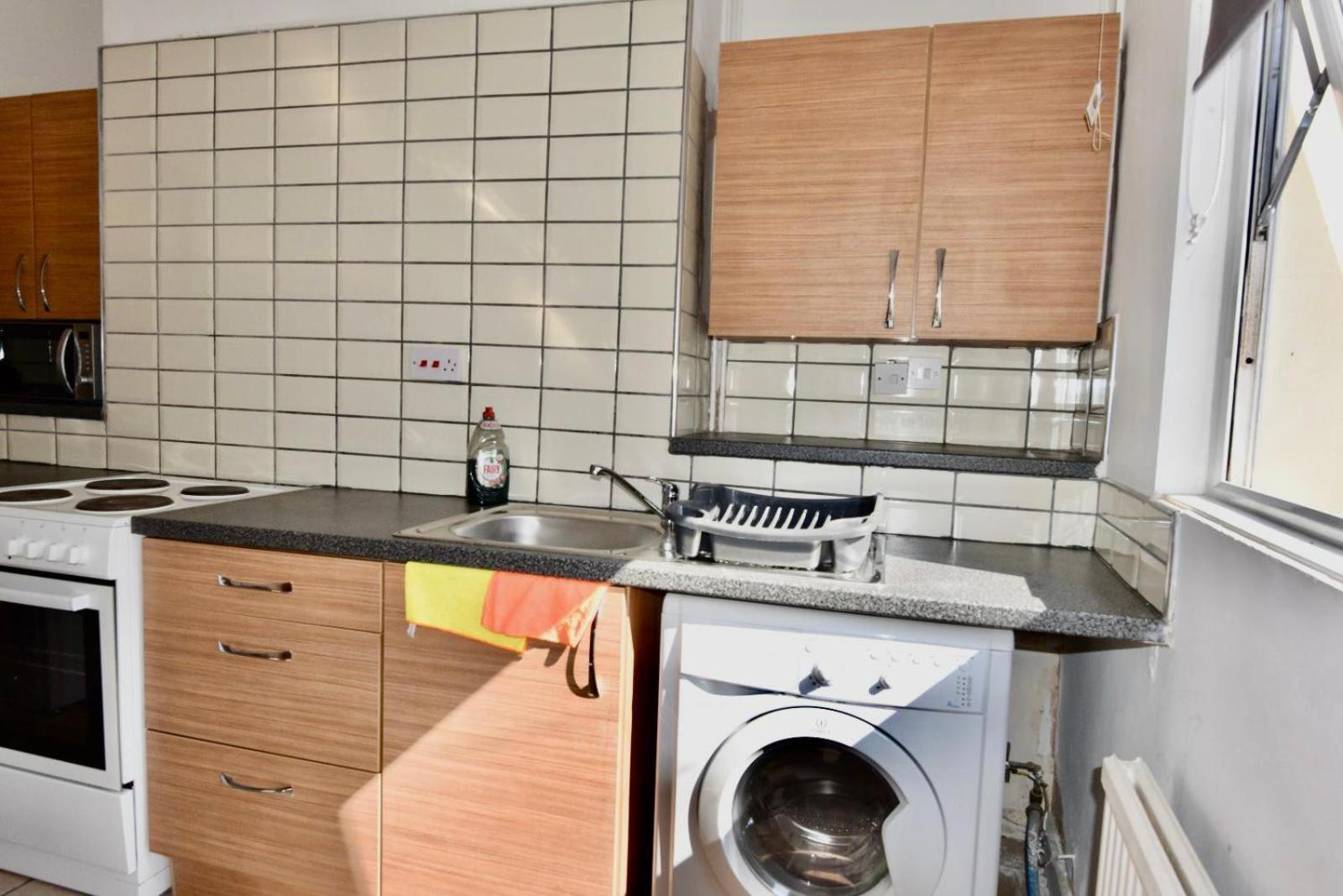 Villa Come On In Lucas Street Newport Train Station Sleep Upto 8 Exterior foto